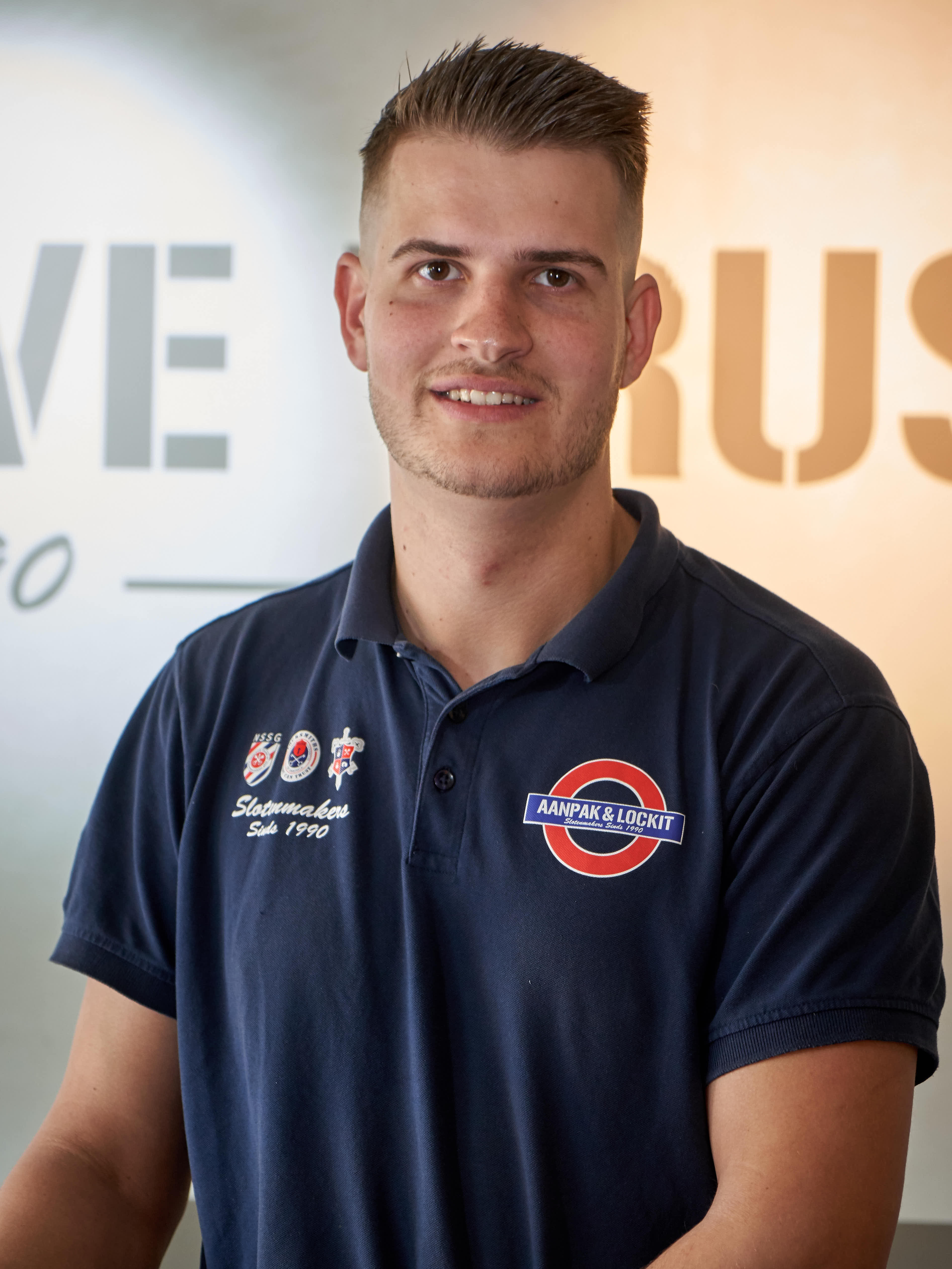 Dario de Bont, een erkende slotenmaker van Lockit Rotterdam.