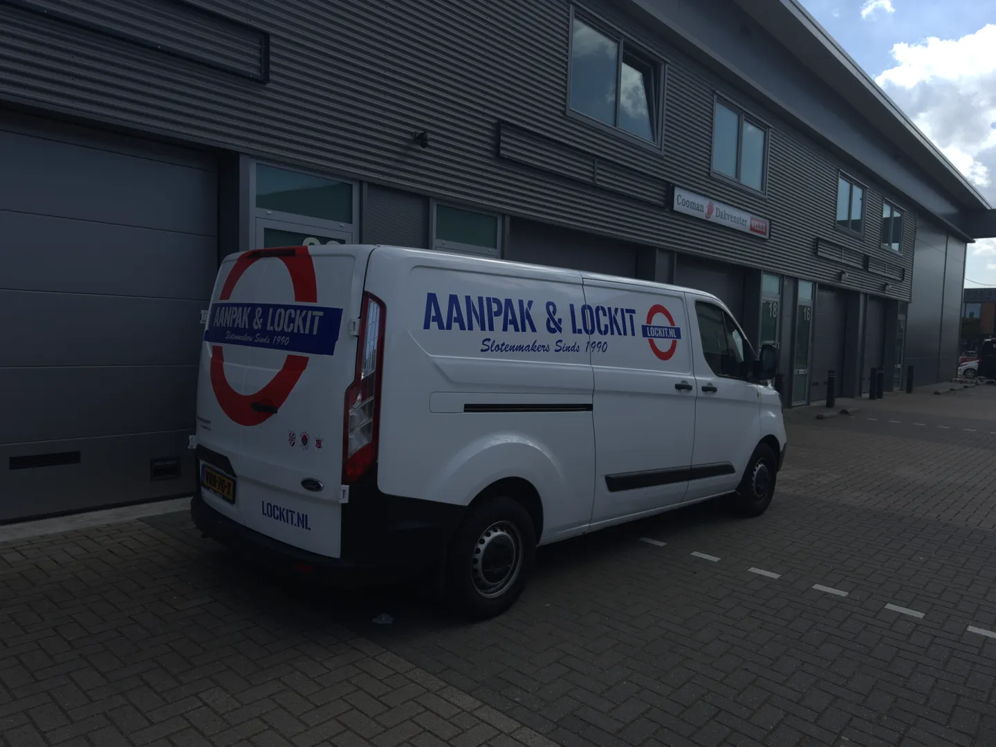 Binnen 30 minuten bij u in Bergschenhoek – zo snel werkt Lockit Slotenmakers